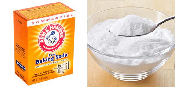 Baking soda thường được ứng dụng để tẩy vết nước chè trên sàn gạch không tráng men và sàn đá