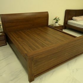 Giường gỗ óc chó