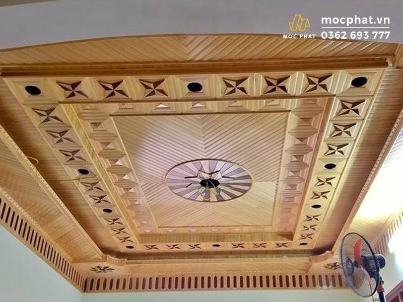 Ốp trần từ gỗ Pơ mu