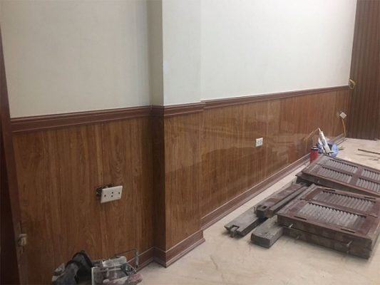 mẫu ốp gỗ chân tường