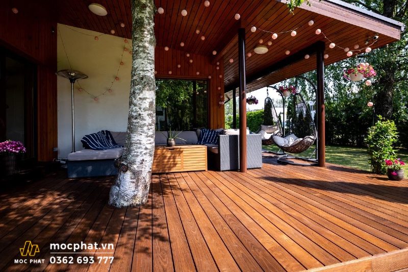 Sàn gỗ tần bì biến tính tự nhiên ngoài trời