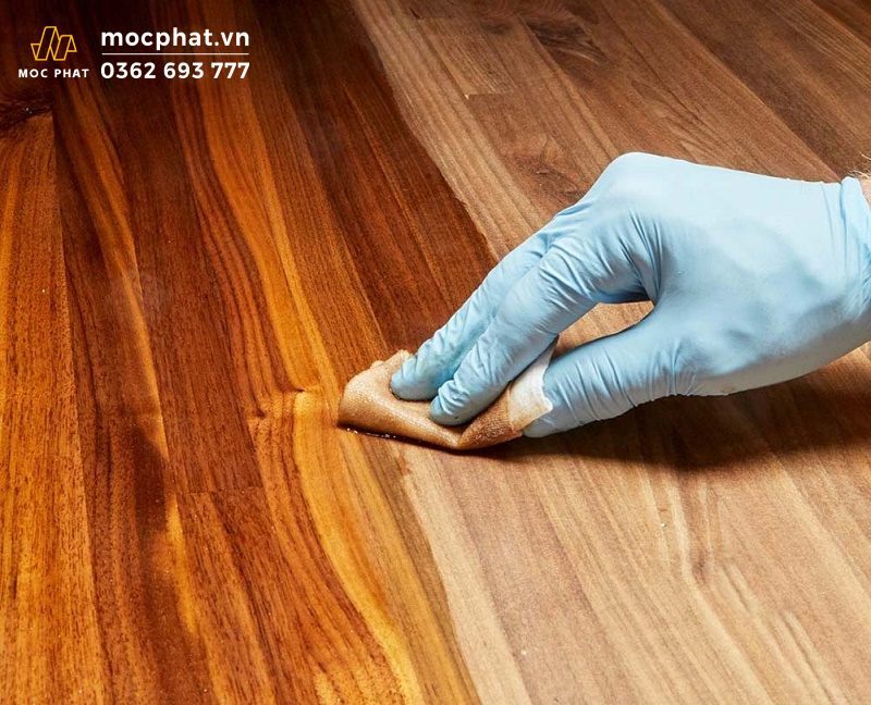 Sơn dầu lau gỗ có nguồn gốc giống sơn PU