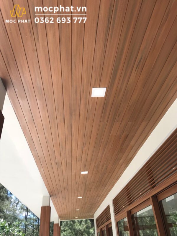 Trần nhựa giả gỗ