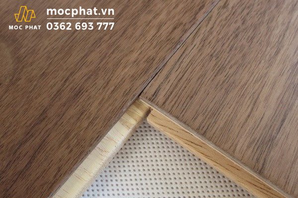 Sàn gỗ óc chó kỹ thuật 2 lớp ghép mặt